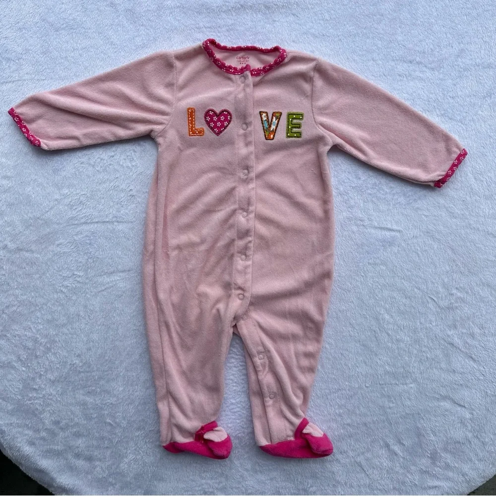 Carter’s Love Terrycloth Footed One Piece Pajamas in Light Pink - Size 9 Months